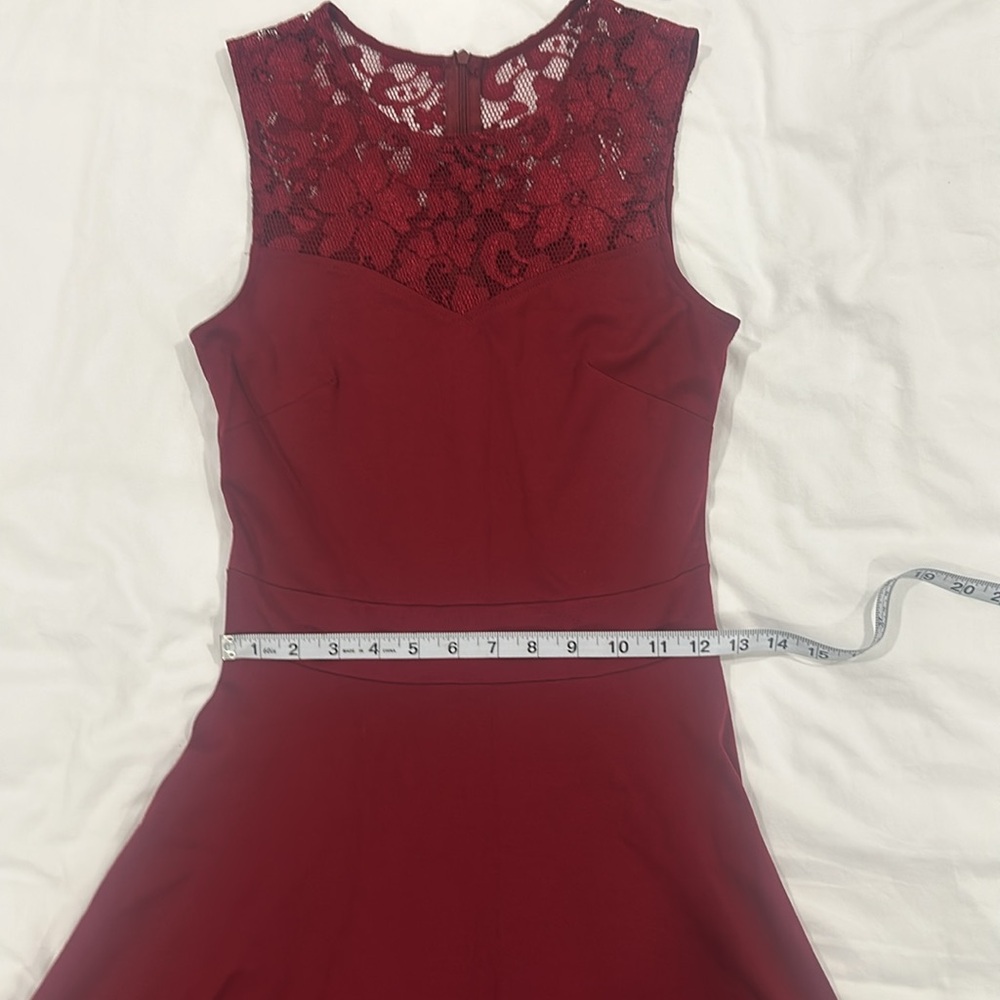 EUC Juniors Small Red dress perfect foe holidays - Picture 6 of 9